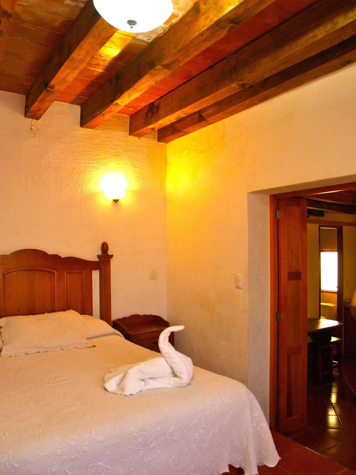 Hotel Refugio Agustino Morelia Exterior photo